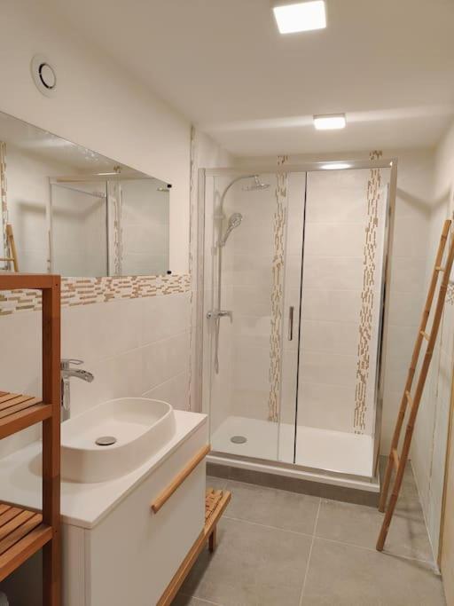 L'Escale Apartment Meyreuil Ngoại thất bức ảnh