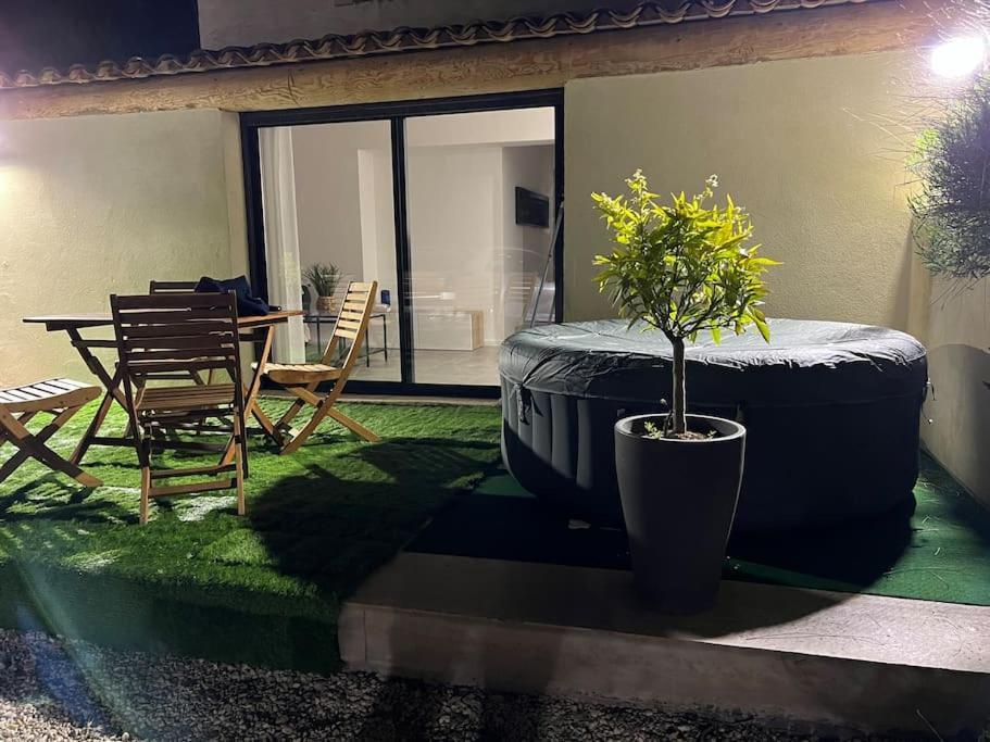 L'Escale Apartment Meyreuil Ngoại thất bức ảnh
